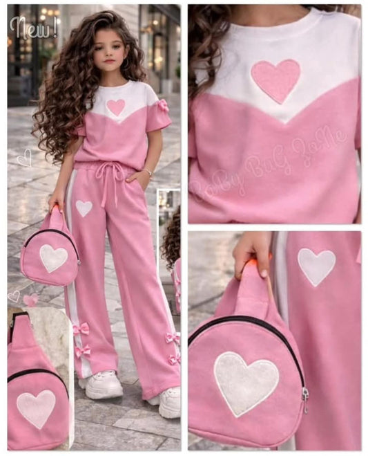 Dečija trenerka sa srcima – moderna i udobna 💖